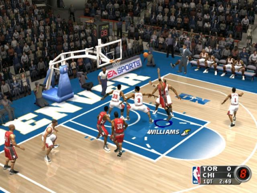 Gameplay screenshot for NBA Live 2004